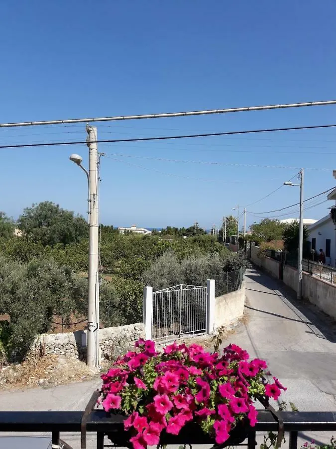 Apartamento Hibiscus House Lido di Noto 0*,